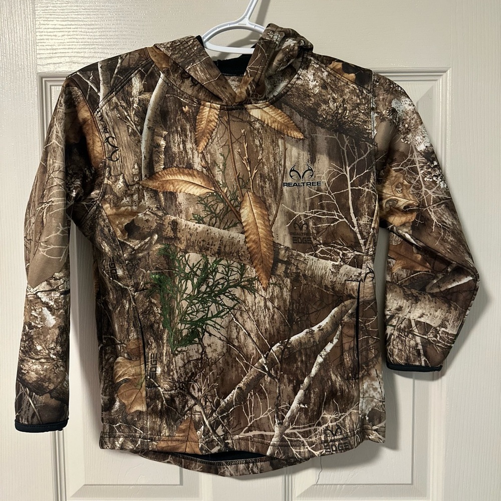 Realtree Kids Woodland Camo Hoodie Kids Small attached Neck Gaiter